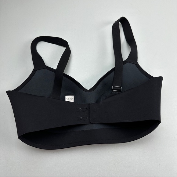 Lululemon Hold True Bra, Black - Picture 8 of 16